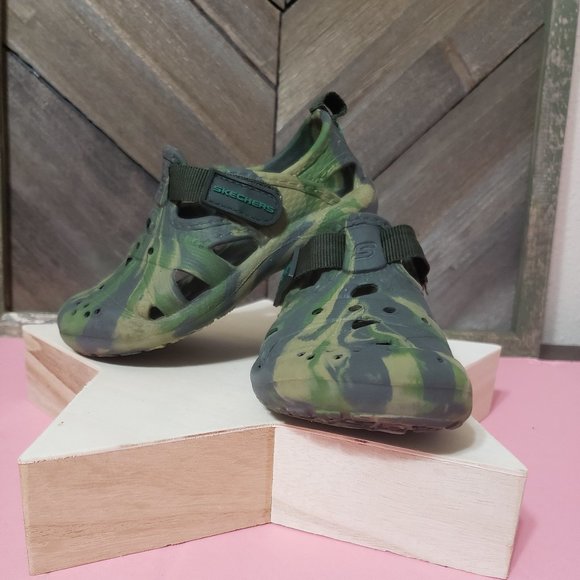 Skechers Camo W/ Velcro Strap Rubber Water Shoes/Sandals Toddlers Size 7 - Picture 2 of 5